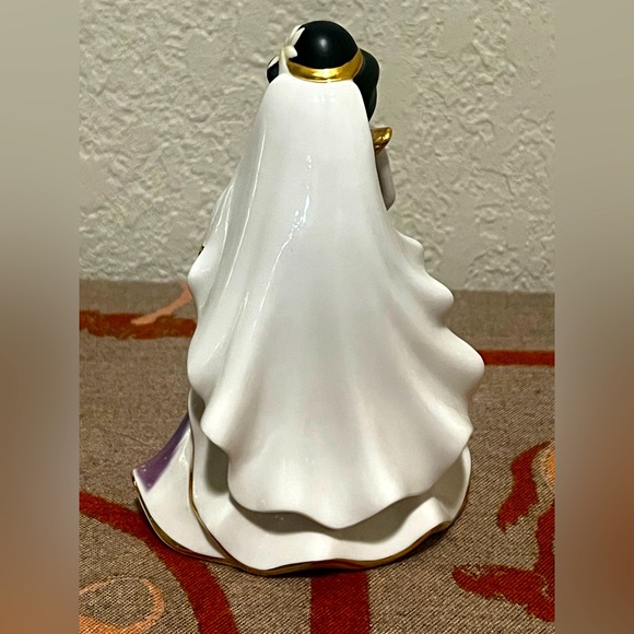 Disney's Jasmine Bride All Porcelain Bell By The Bradford Exchange - Picture 2 of 5